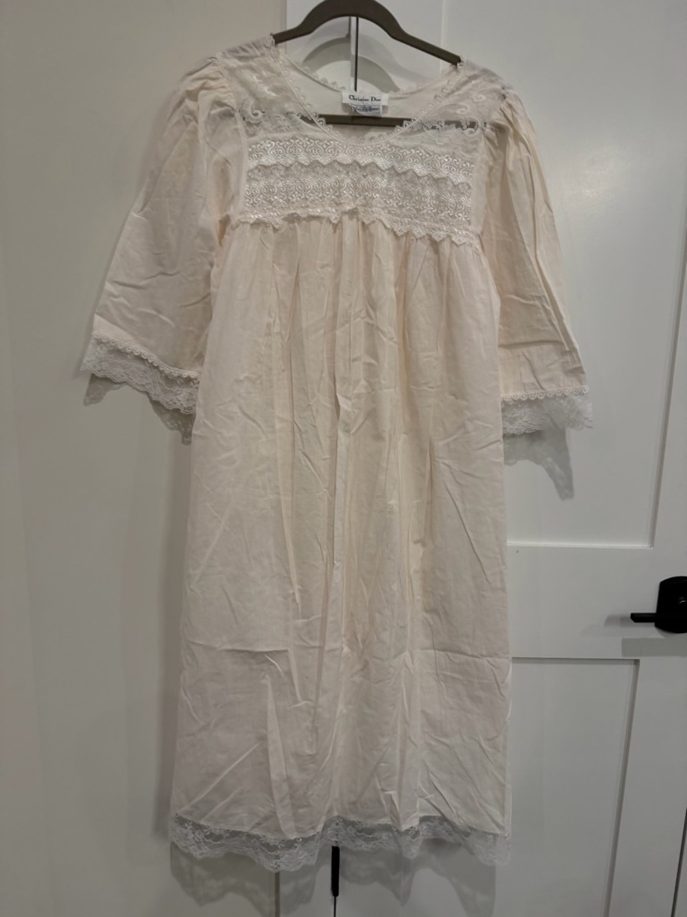 Christian Dior Vintage Peach Pink Nightgown W Ivory Lace Oversized OS Fit in EUC - Picture 3 of 13
